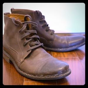 John Varvatos Italian chukkas